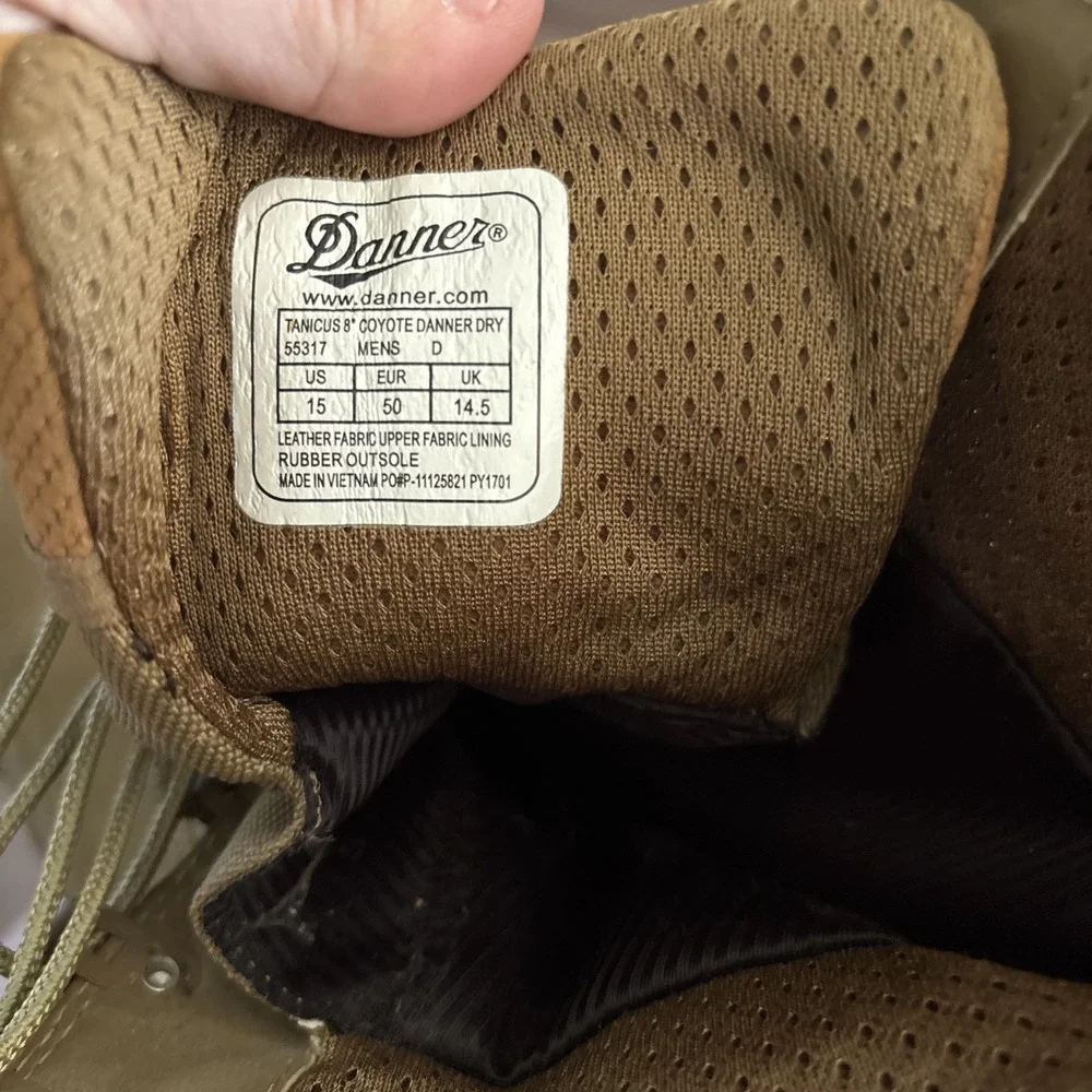 Mens Danner Tanicus 8
